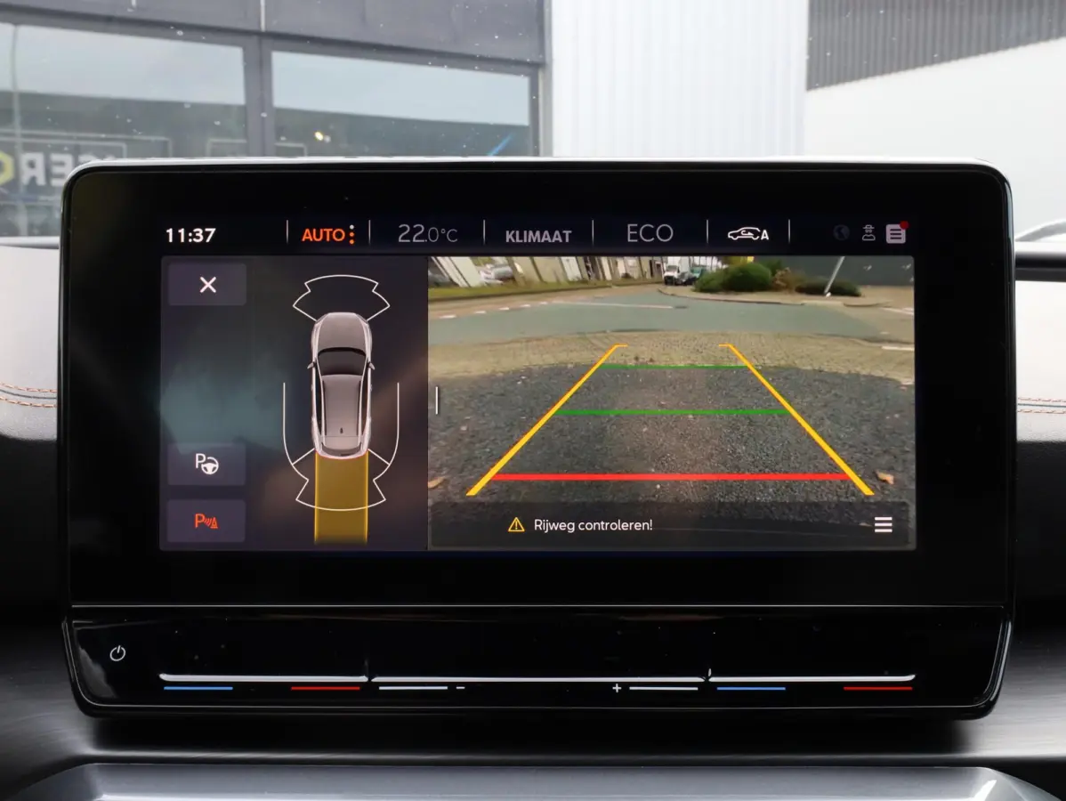 1.4 e-Hybrid Business Keyless | Camera | Virtual | Adaptive Cruise | Carplay | 18"Inch | Stuur verwarmd |