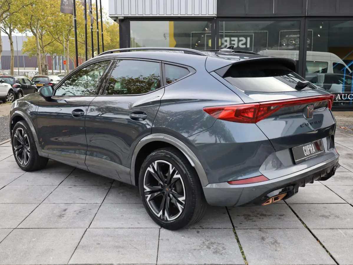 1.4 e-Hybrid Business Keyless | Camera | Virtual | Adaptive Cruise | Carplay | 18"Inch | Stuur verwarmd |