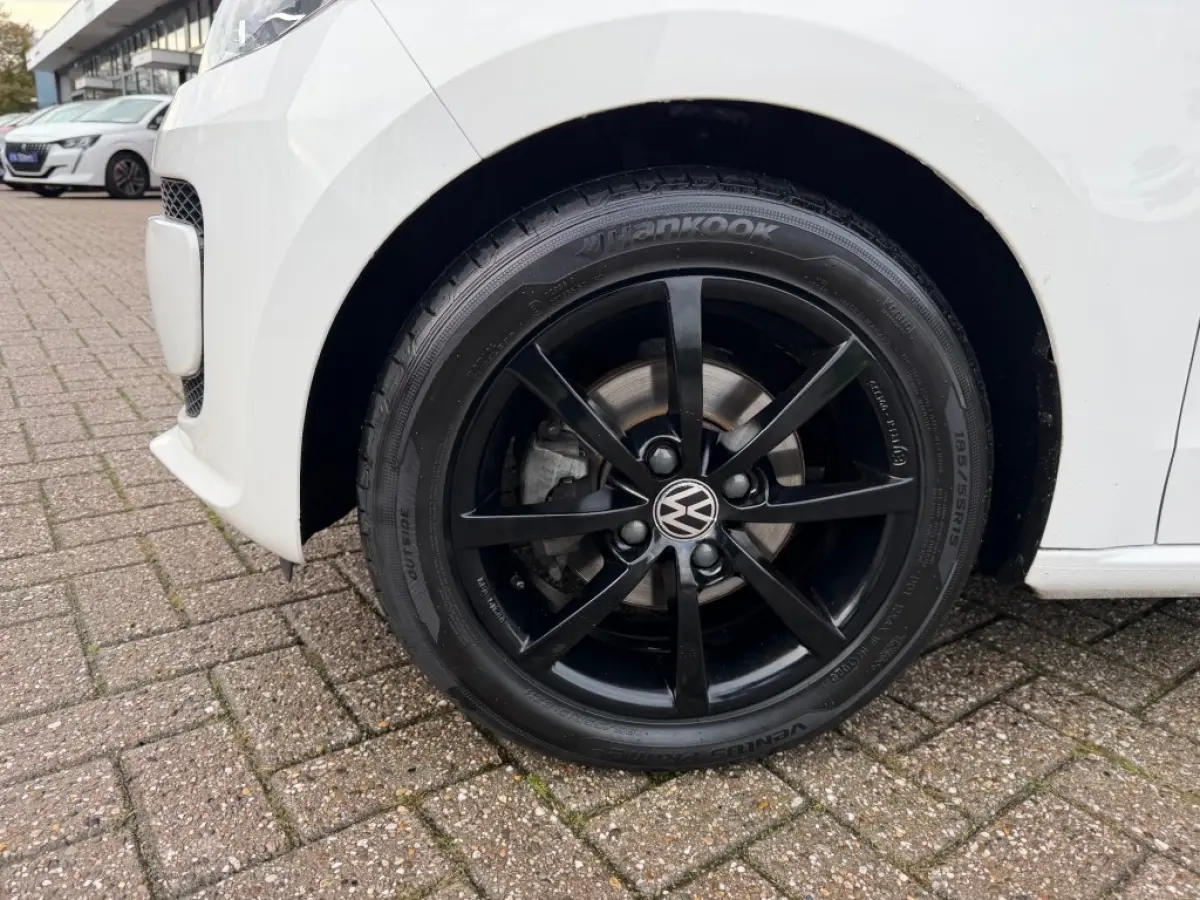 1.0 MOVE UP! BLUEMOTION AIRCO LMV NAVI