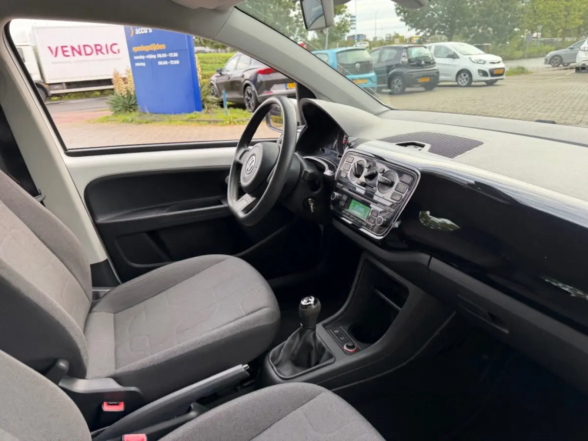 1.0 MOVE UP! BLUEMOTION AIRCO LMV NAVI
