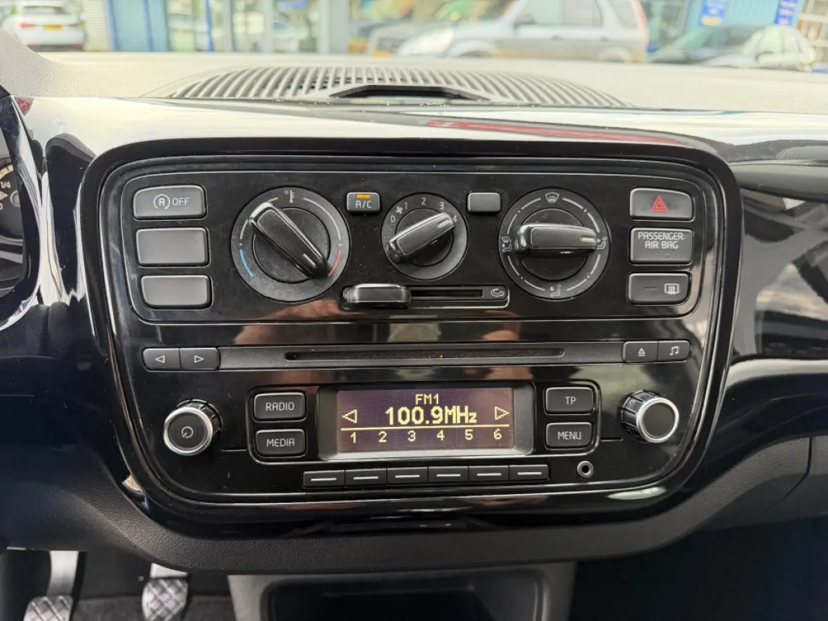 1.0 MOVE UP! BLUEMOTION AIRCO LMV NAVI