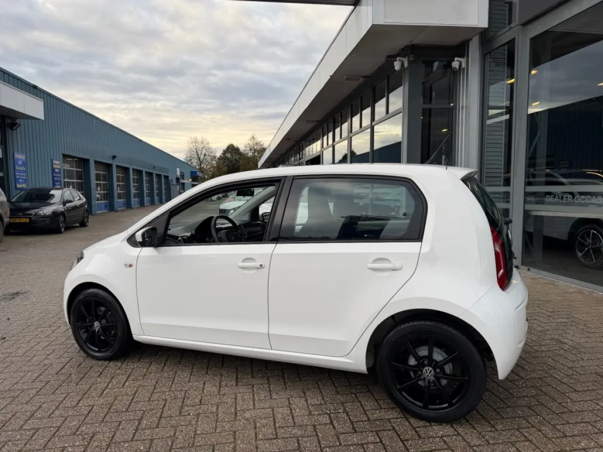 1.0 MOVE UP! BLUEMOTION AIRCO LMV NAVI