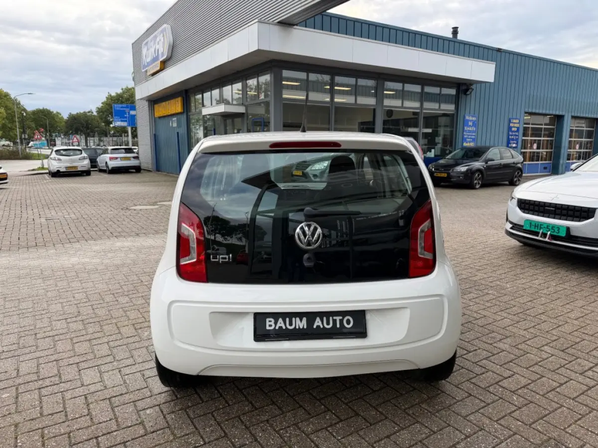 1.0 MOVE UP! BLUEMOTION AIRCO LMV NAVI