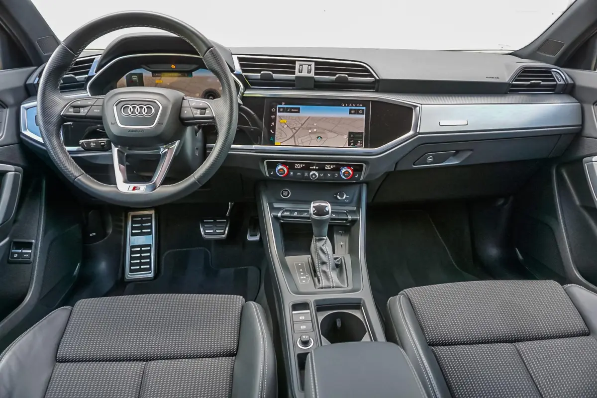 45 TFSIe 245pk PHEV S Edition | Panoramadak | Trekhaak | Topview Camera | Keyless | Optiek Zwart | SoH 92%