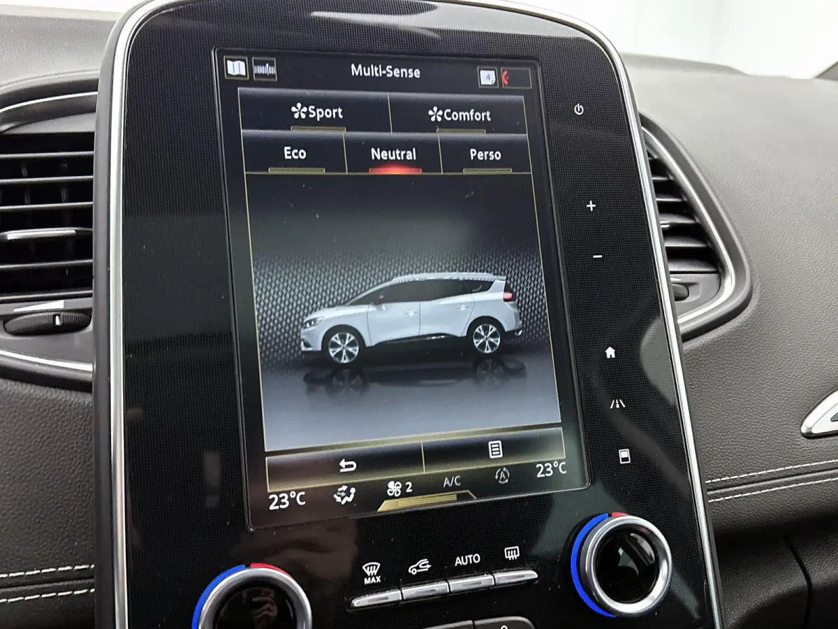 1.3 TCe Bose | AUTOMAAT! | TREKHAAK 1800KG | Achteruitrijcamera | Panoramadak | Cruise Control | Climate Control | VOL!