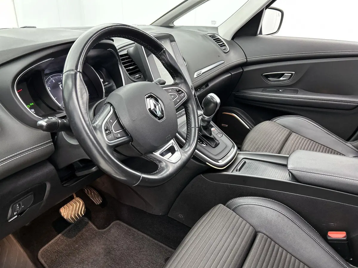 1.3 TCe Bose | AUTOMAAT! | TREKHAAK 1800KG | Achteruitrijcamera | Panoramadak | Cruise Control | Climate Control | VOL!