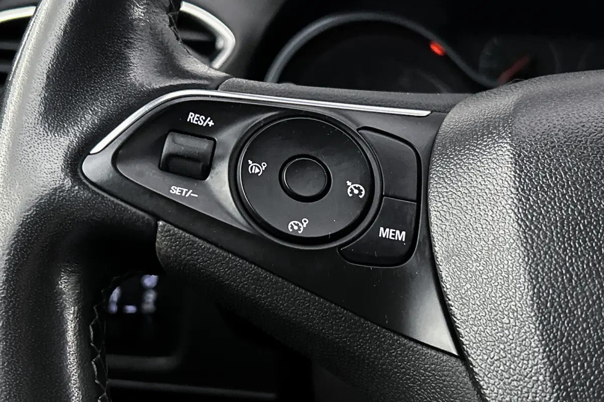 1.6 Turbo Hybrid | Camera | Apple Carplay | LED koplampen
