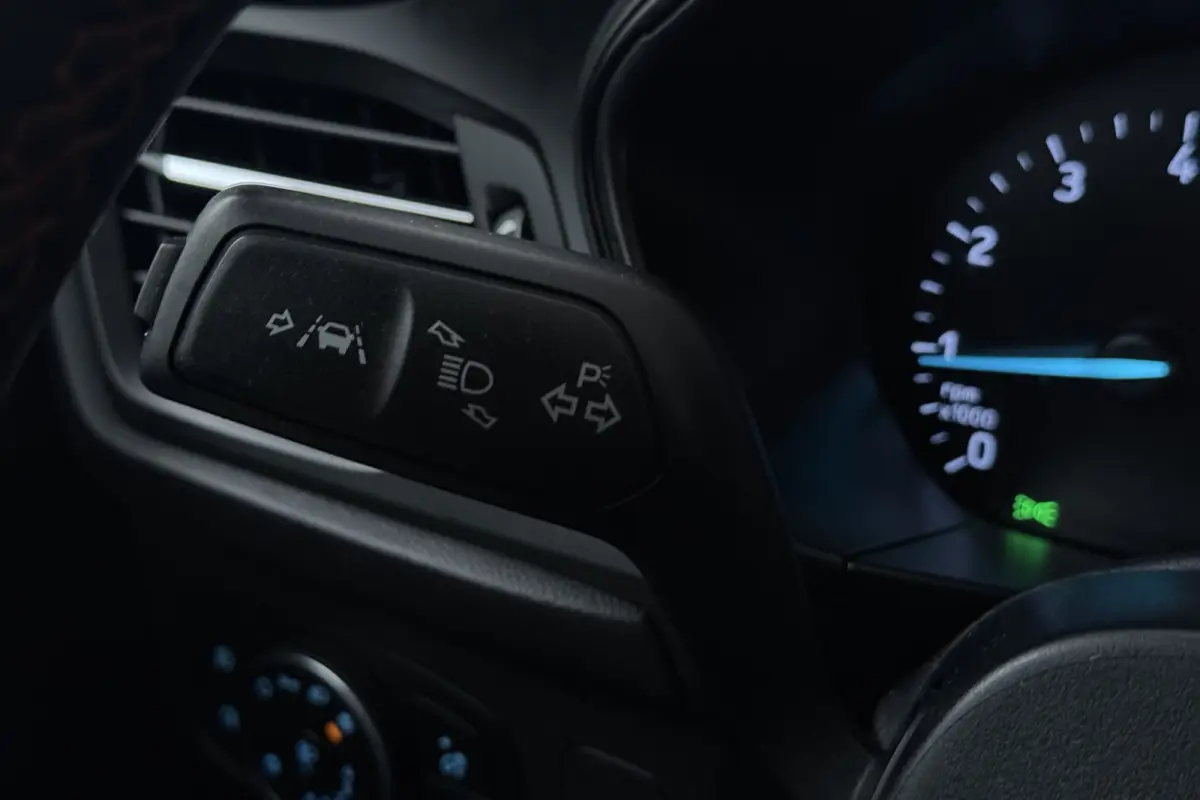 1.0 EcoBoost ST Line Business (B&O, AFNEEMBARE TREKHAAK, STOEL/STUUR VERWARMING, CARPLAY)