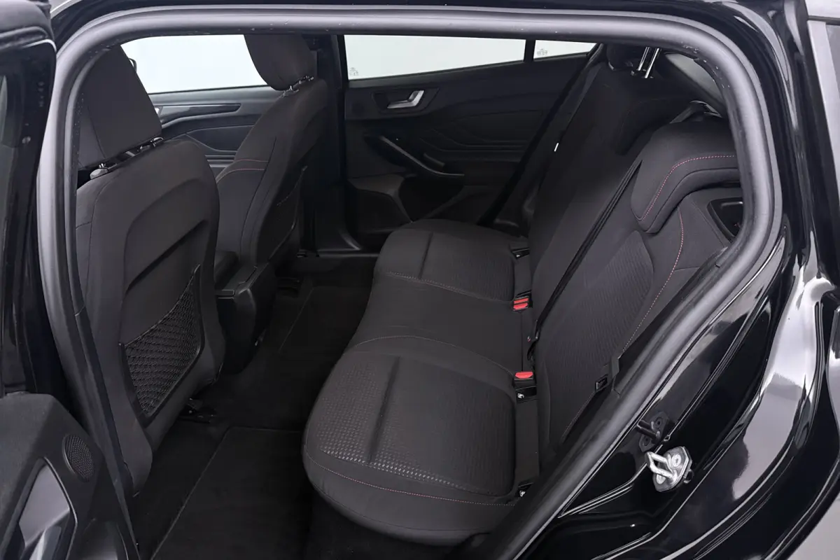 1.0 EcoBoost ST Line Business (B&O, AFNEEMBARE TREKHAAK, STOEL/STUUR VERWARMING, CARPLAY)