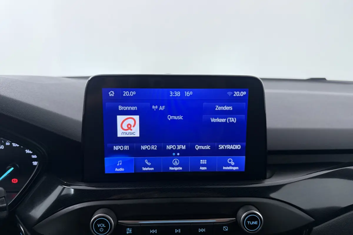 1.0 EcoBoost ST Line Business (B&O, AFNEEMBARE TREKHAAK, STOEL/STUUR VERWARMING, CARPLAY)