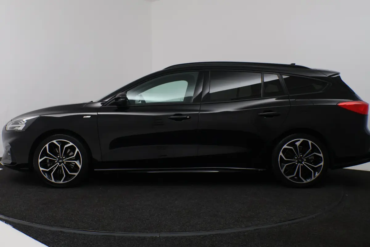 1.0 EcoBoost ST Line Business (B&O, AFNEEMBARE TREKHAAK, STOEL/STUUR VERWARMING, CARPLAY)