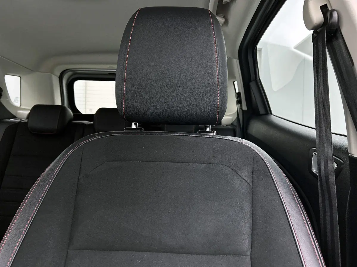 1.0 EcoBoost ST-Line Black | TREKHAAK | WINTERPACK | Cruise Control | Navigatie | Start/Stop | Halfleer