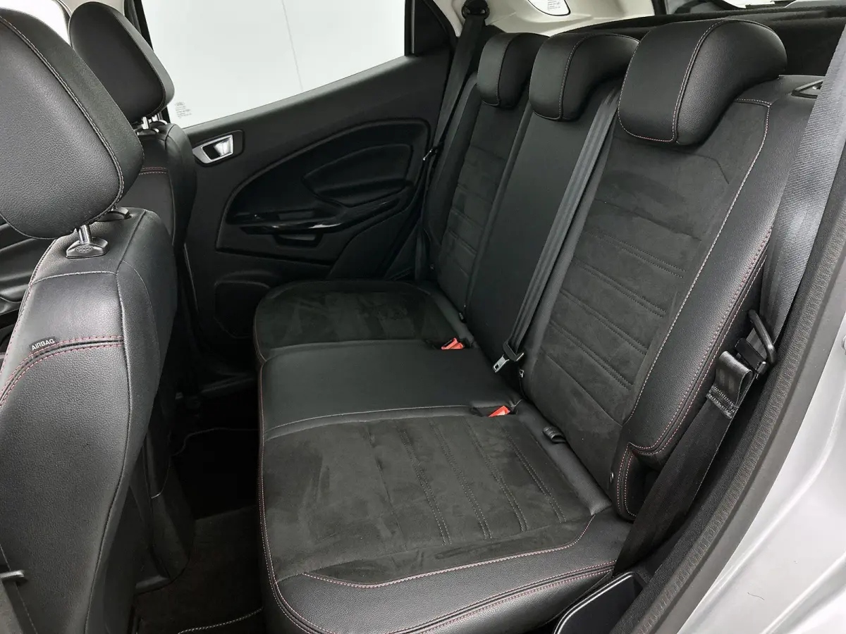 1.0 EcoBoost ST-Line Black | TREKHAAK | WINTERPACK | Cruise Control | Navigatie | Start/Stop | Halfleer