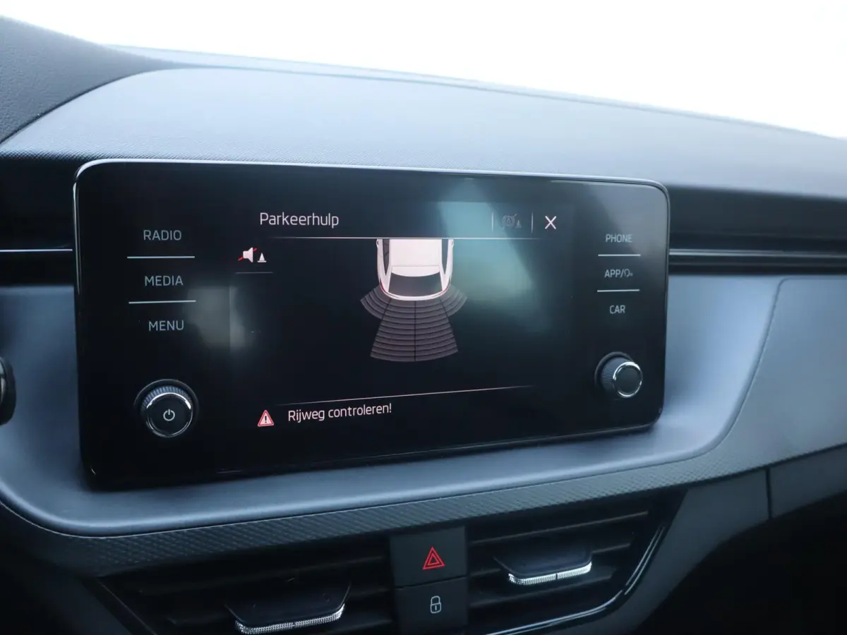 1.0 TSI 110pk Ambition | Apple Carplay/Android Auto | Parkeersensor Achter