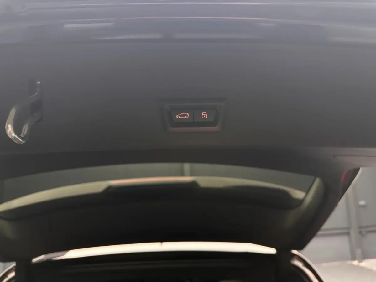 M-SPORT 80 kWh (210kW/286pk) ** LED, LEDER, PANO, TREKH, VERW. STUUR, 20-inch LMV ** 1e EIG - UNFALLFREI ** ** INFORMEER OOK NAAR ONZE AANTREKKELIJKE FINANCIAL-LEASE TARIEVEN **