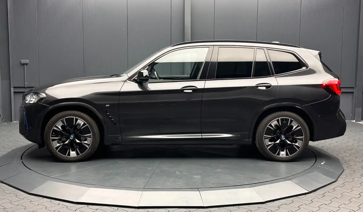 M-SPORT 80 kWh (210kW/286pk) ** LED, LEDER, PANO, TREKH, VERW. STUUR, 20-inch LMV ** 1e EIG - UNFALLFREI ** ** INFORMEER OOK NAAR ONZE AANTREKKELIJKE FINANCIAL-LEASE TARIEVEN **