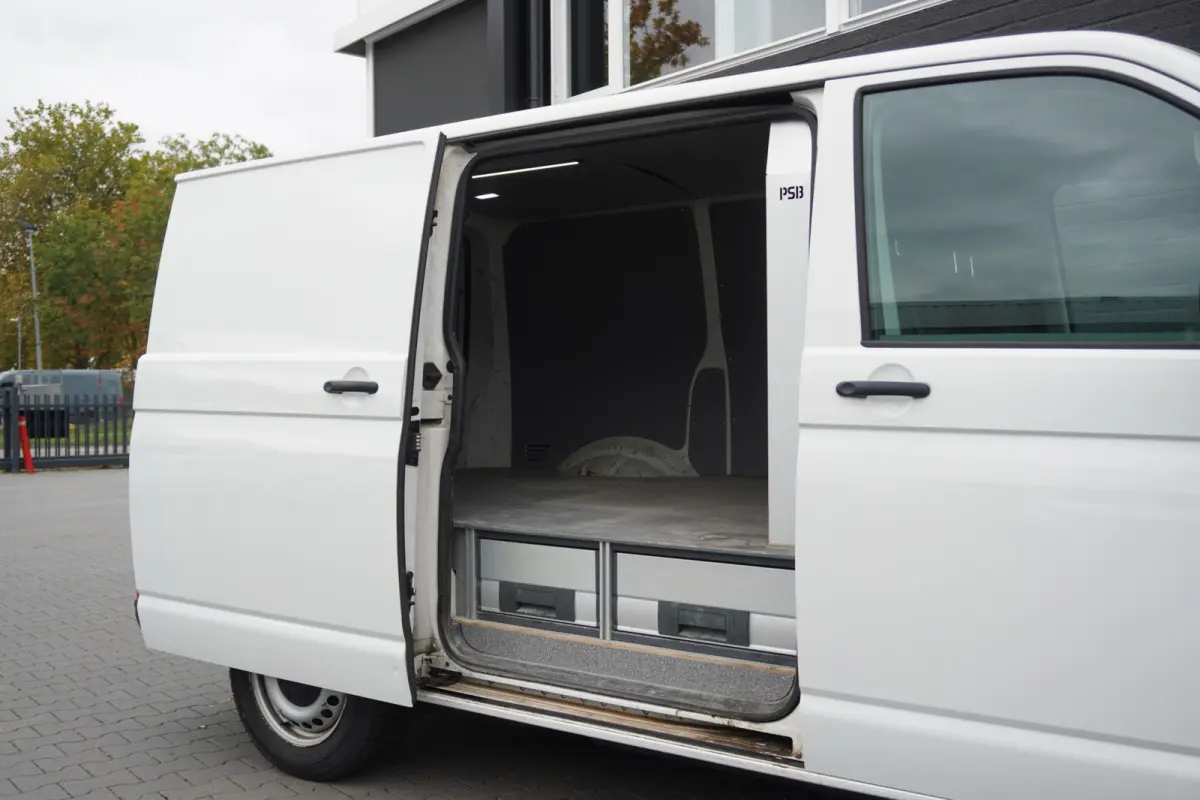 2.0 TDI 150PK Automaat EURO 6 - Airco - Cruise - PDC - €22.900,- Excl.