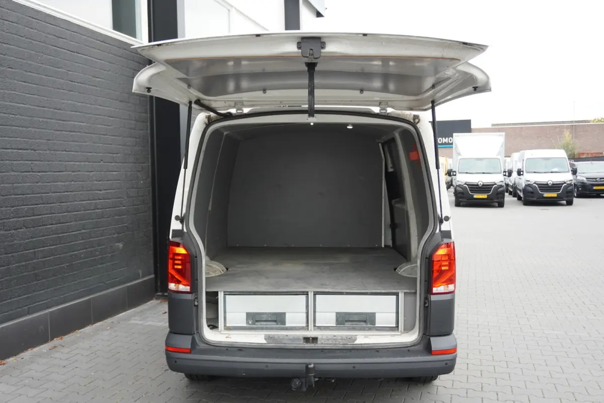 2.0 TDI 150PK Automaat EURO 6 - Airco - Cruise - PDC - €22.900,- Excl.
