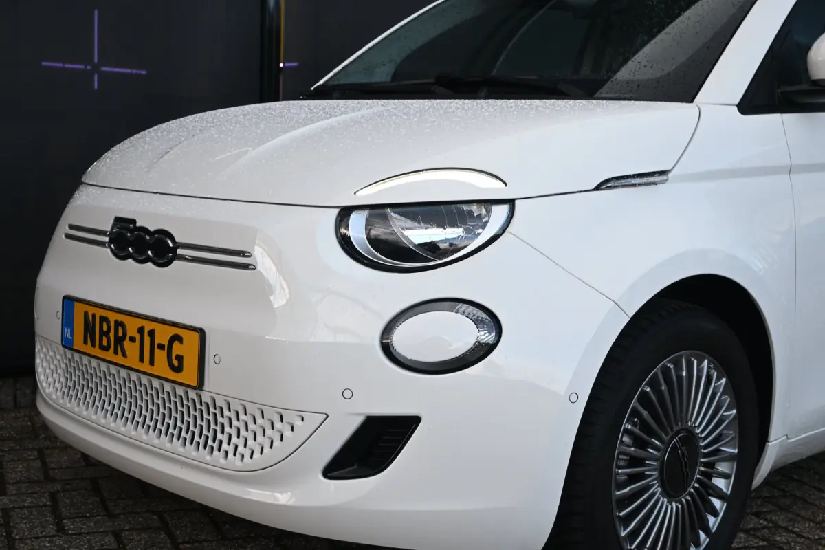 Urban 42 kWh 95,3%SOH! 3 Fase | Achteruitrijcamera | Stoelverwarming | Navigatie by App | Climate Control | !!