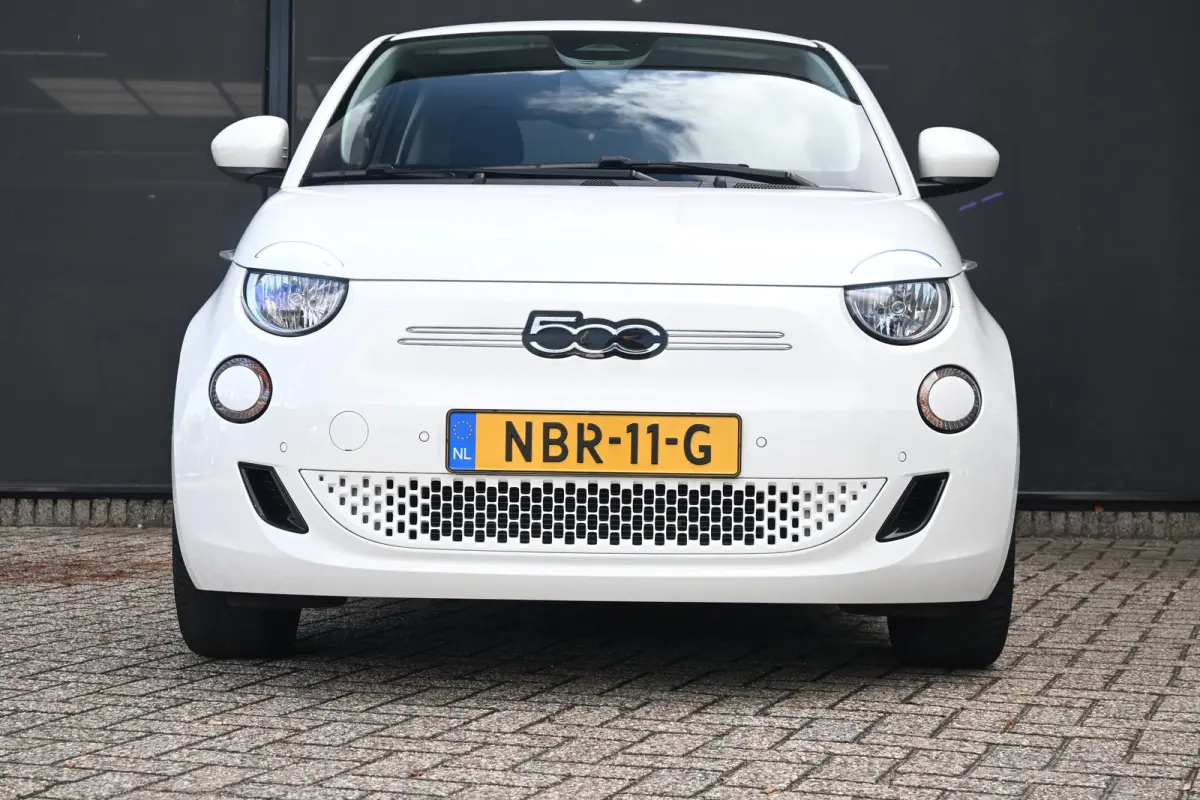 Urban 42 kWh 95,3%SOH! 3 Fase | Achteruitrijcamera | Stoelverwarming | Navigatie by App | Climate Control | !!