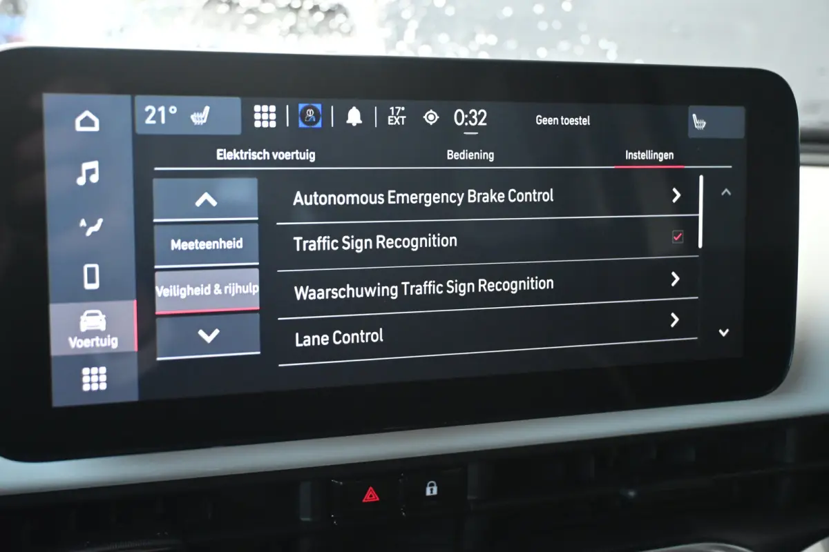 Urban 42 kWh 95,3%SOH! 3 Fase | Achteruitrijcamera | Stoelverwarming | Navigatie by App | Climate Control | !!