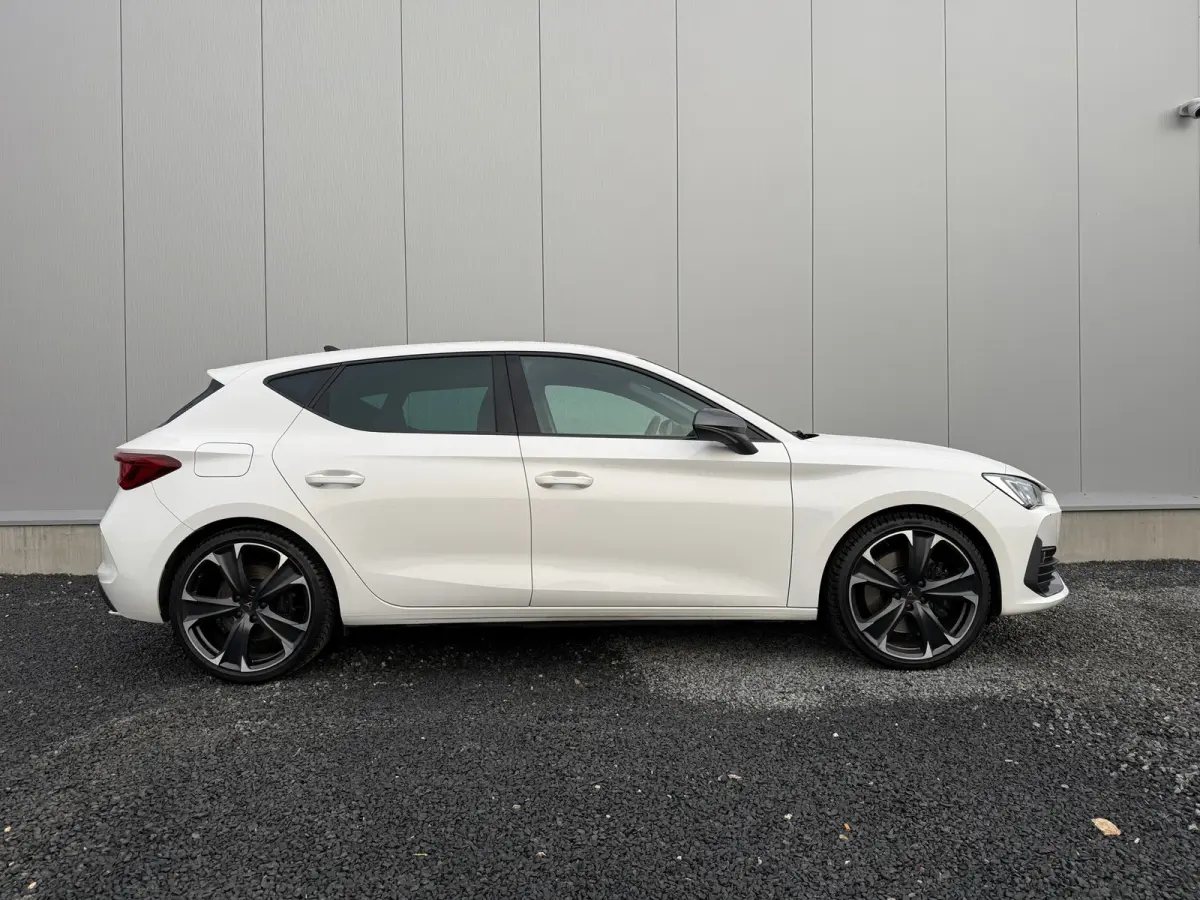 1.4 e-Hybrid VZ Business 245pk|Rijklaar prijs|19 inch|Stoel/stuur verw.|Navi|ACC|