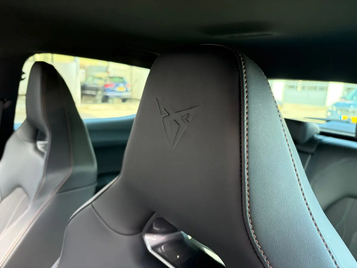1.4 e-Hybrid VZ Business 245pk|Rijklaar prijs|19 inch|Stoel/stuur verw.|Navi|ACC|