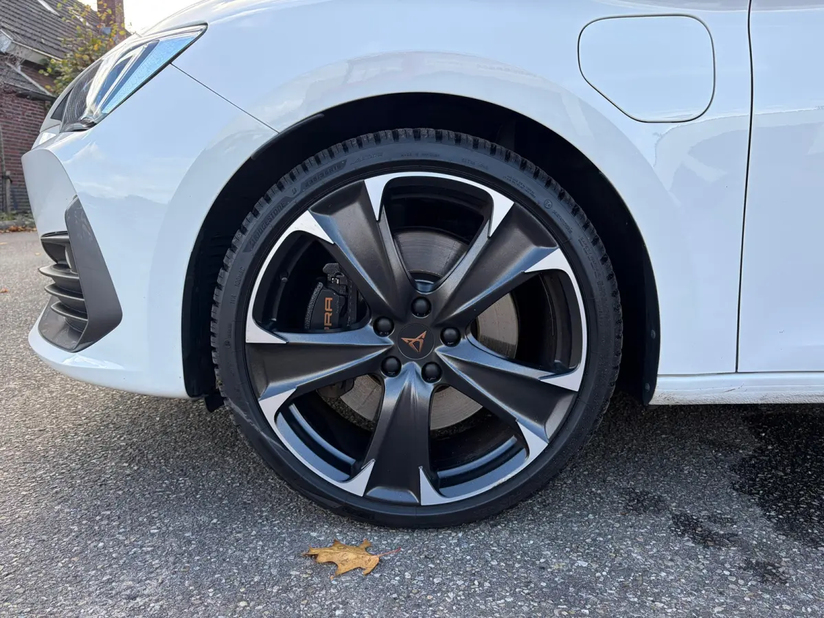 1.4 e-Hybrid VZ Business 245pk|Rijklaar prijs|19 inch|Stoel/stuur verw.|Navi|ACC|