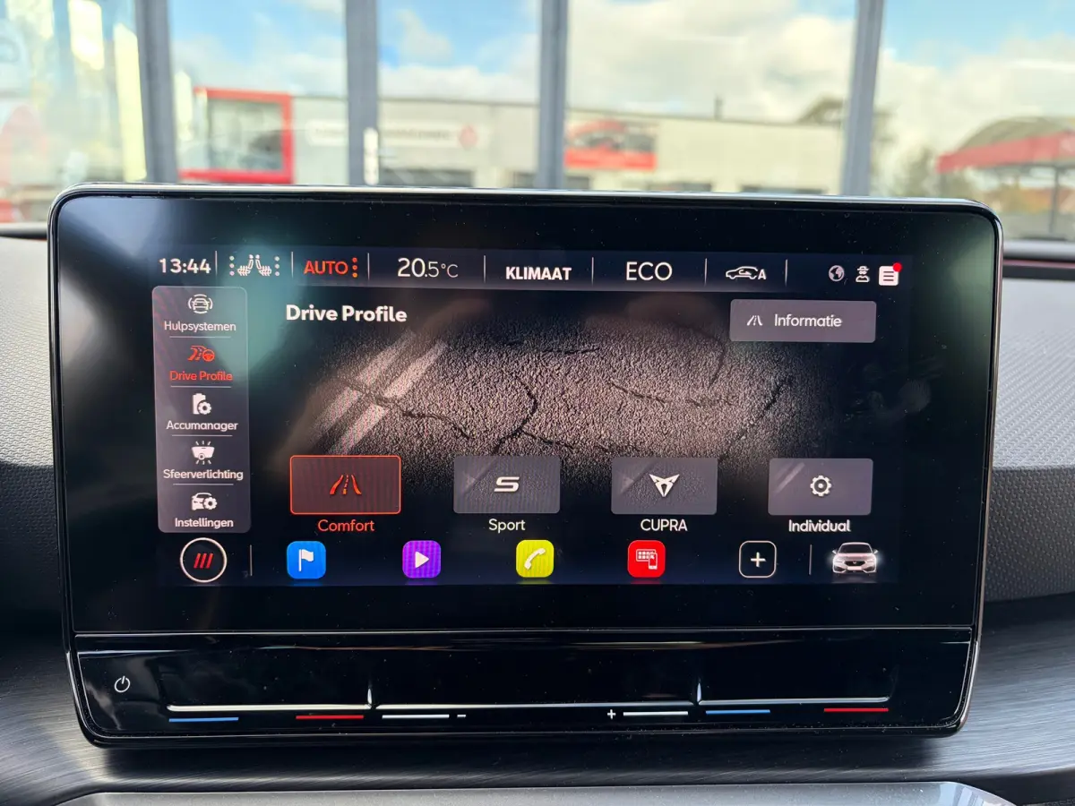 1.4 e-Hybrid VZ Business 245pk|Rijklaar prijs|19 inch|Stoel/stuur verw.|Navi|ACC|