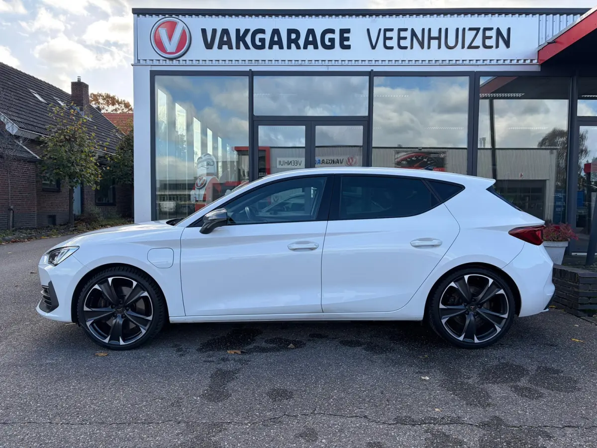 1.4 e-Hybrid VZ Business 245pk|Rijklaar prijs|19 inch|Stoel/stuur verw.|Navi|ACC|