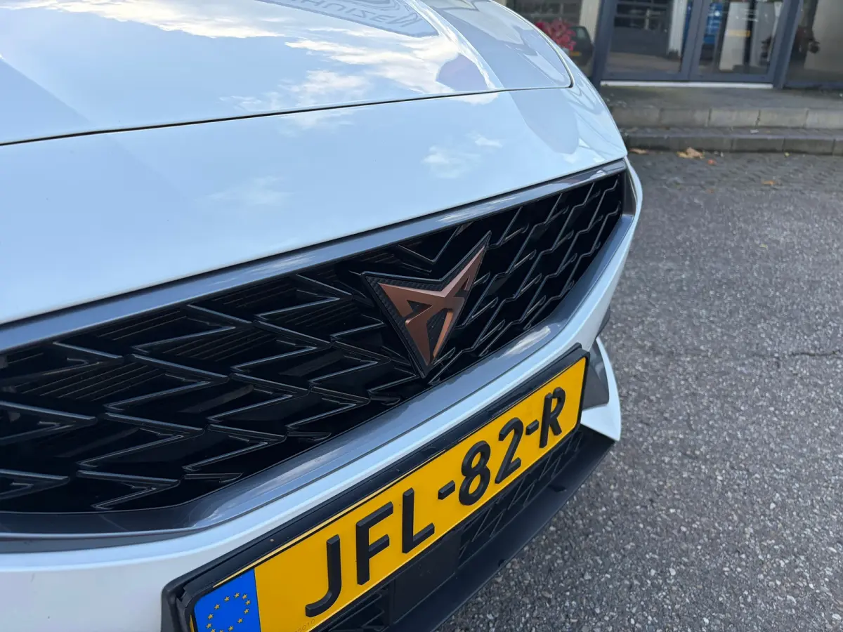 1.4 e-Hybrid VZ Business 245pk|Rijklaar prijs|19 inch|Stoel/stuur verw.|Navi|ACC|
