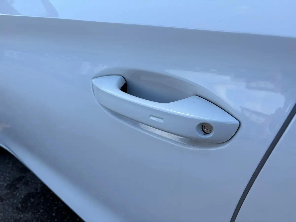 1.4 e-Hybrid VZ Business 245pk|Rijklaar prijs|19 inch|Stoel/stuur verw.|Navi|ACC|