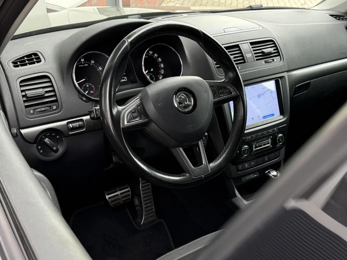 1.2 TSI Greentech JOY | CarPlay | Navigatie | Cruise | DAB+ | Climate | Stoelverwarming | Sensoren