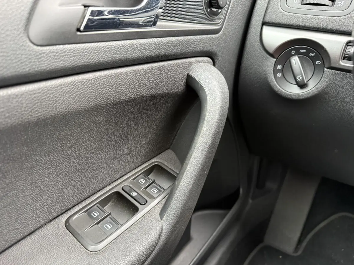 1.2 TSI Greentech JOY | CarPlay | Navigatie | Cruise | DAB+ | Climate | Stoelverwarming | Sensoren