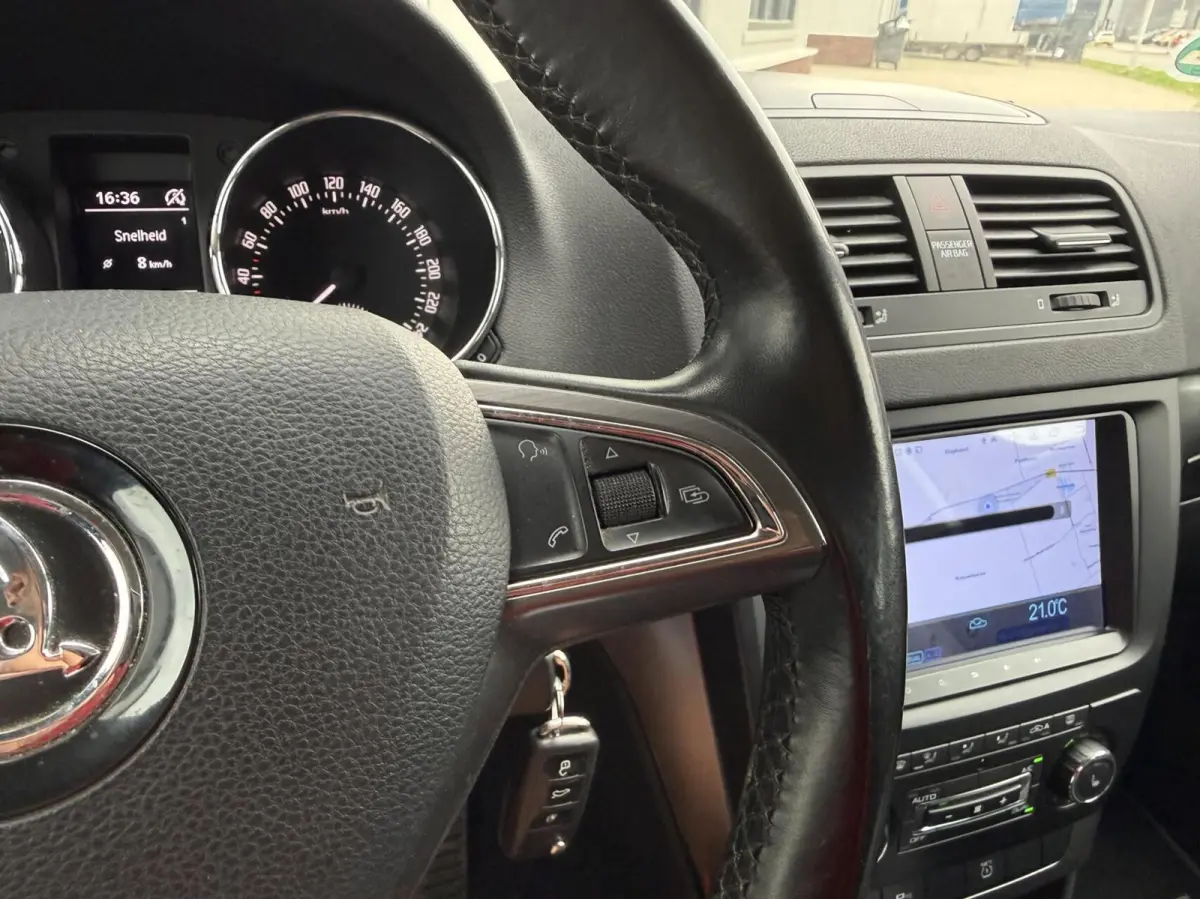 1.2 TSI Greentech JOY | CarPlay | Navigatie | Cruise | DAB+ | Climate | Stoelverwarming | Sensoren