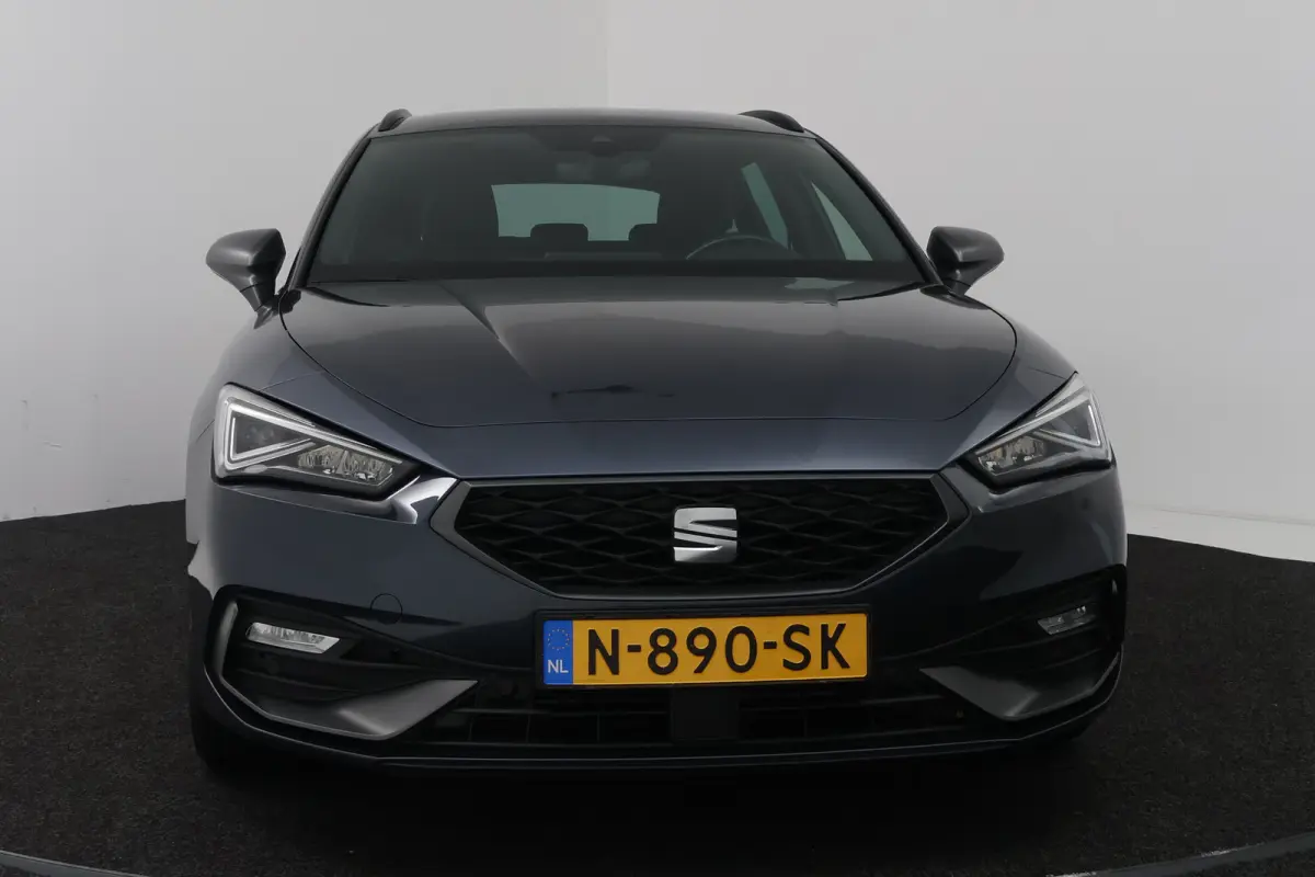 1.5 TSI Style Business Intense (TREKHAAK, STOEL/STUUR VERWARMING, CARPLAY)