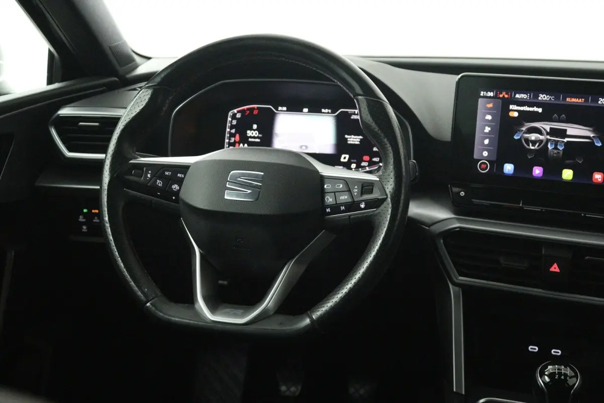 1.5 TSI Style Business Intense (TREKHAAK, STOEL/STUUR VERWARMING, CARPLAY)