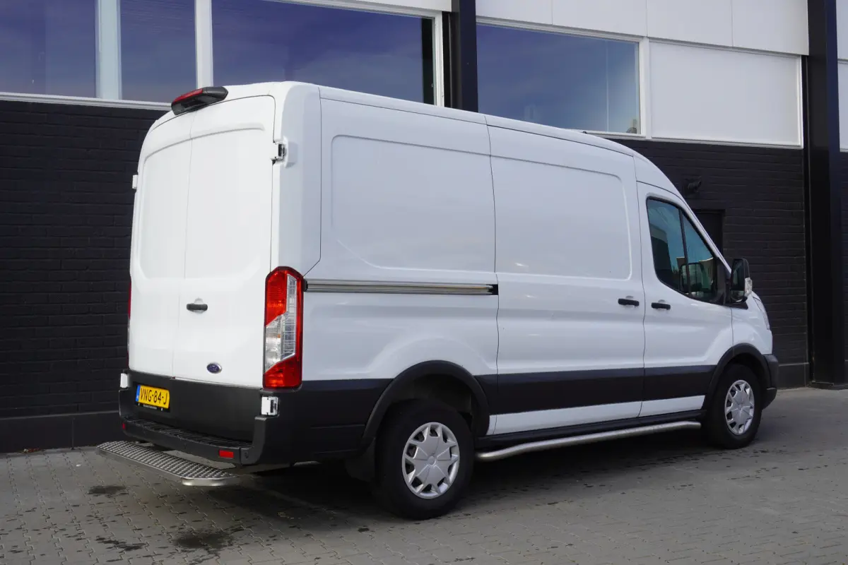2.0 TDCI L2H2 130PK MHEV EURO 6 - Airco - Cruise - PDC - €13.900,- Excl.