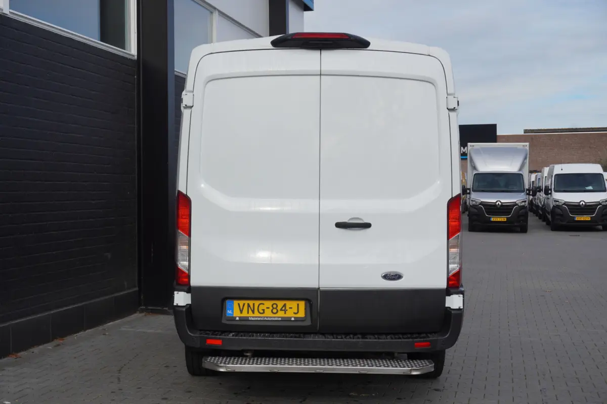 2.0 TDCI L2H2 130PK MHEV EURO 6 - Airco - Cruise - PDC - €13.900,- Excl.