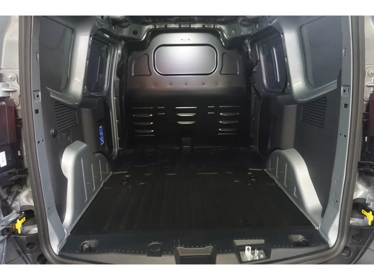 Cour. Limited 44 kWh | Adaptive Cruise | Dodehoek Detectie | Winterpack | Navigatie