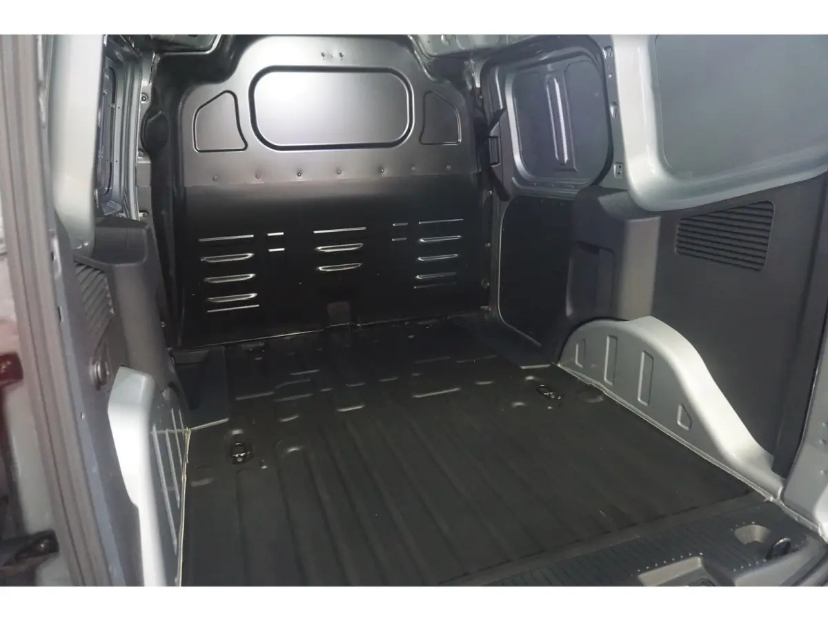 Cour. Limited 44 kWh | Adaptive Cruise | Dodehoek Detectie | Winterpack | Navigatie