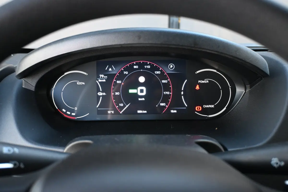 Electric 4.25t L3H2 Zwaar 110 kWh | Groot Scherm | Achteruitrijcamera | Navigatie | Climate Control | Keyless-Entry | !!
