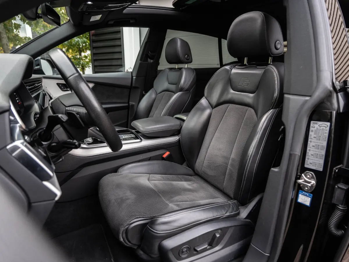 55 TFSI e quattro S-Line Pano/360/HuD/Keyless