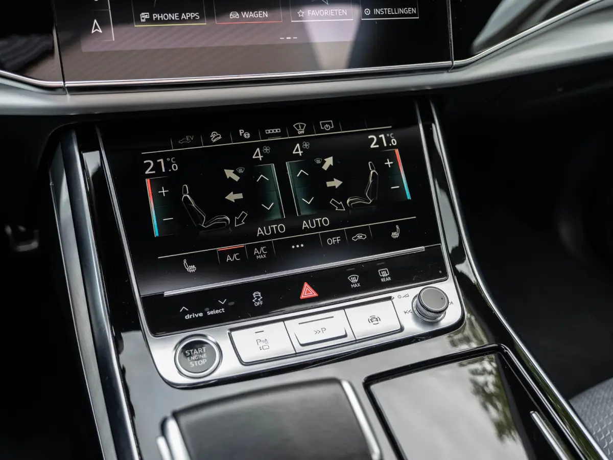 55 TFSI e quattro S-Line Pano/360/HuD/Keyless