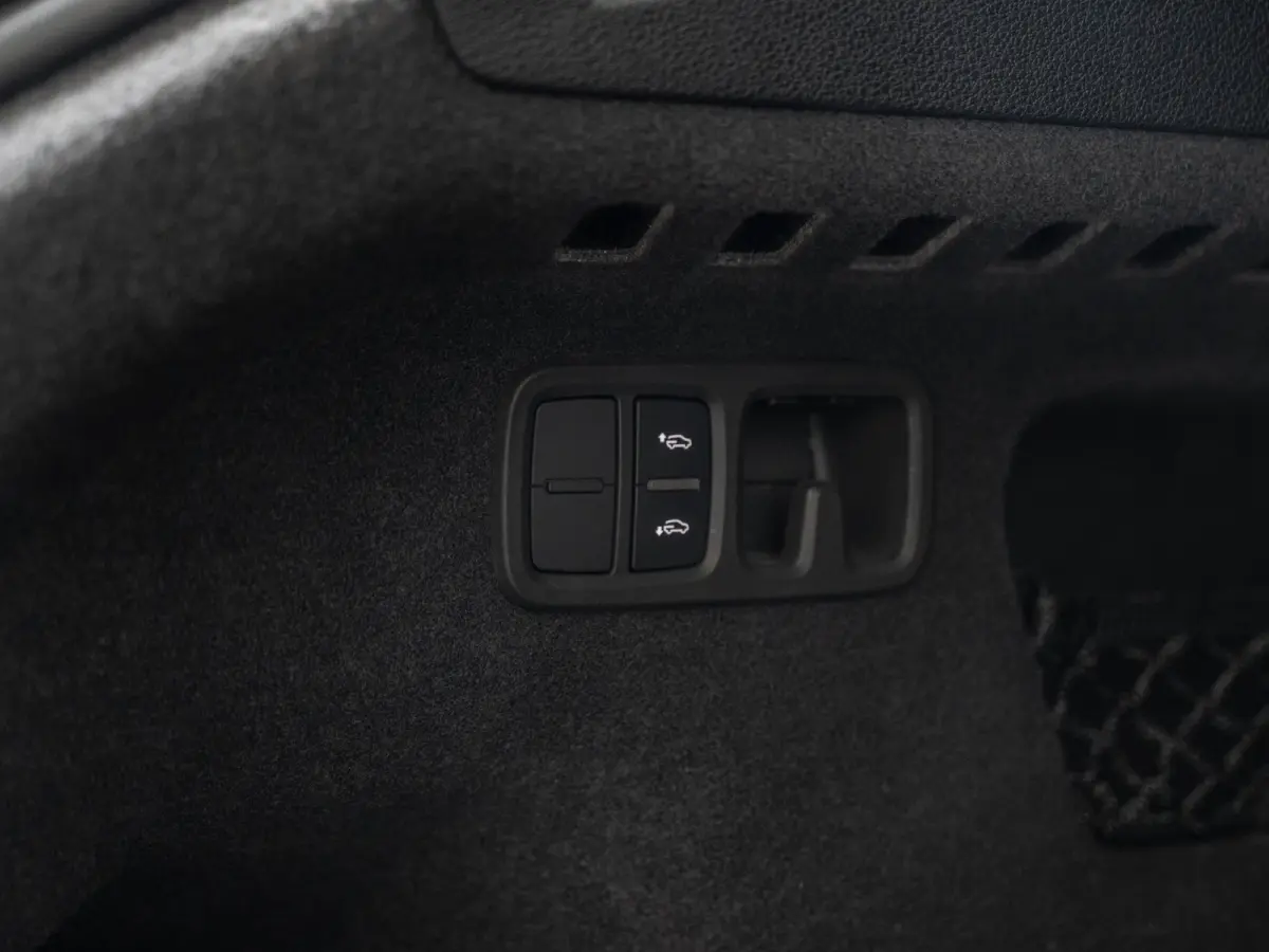 55 TFSI e quattro S-Line Pano/360/HuD/Keyless