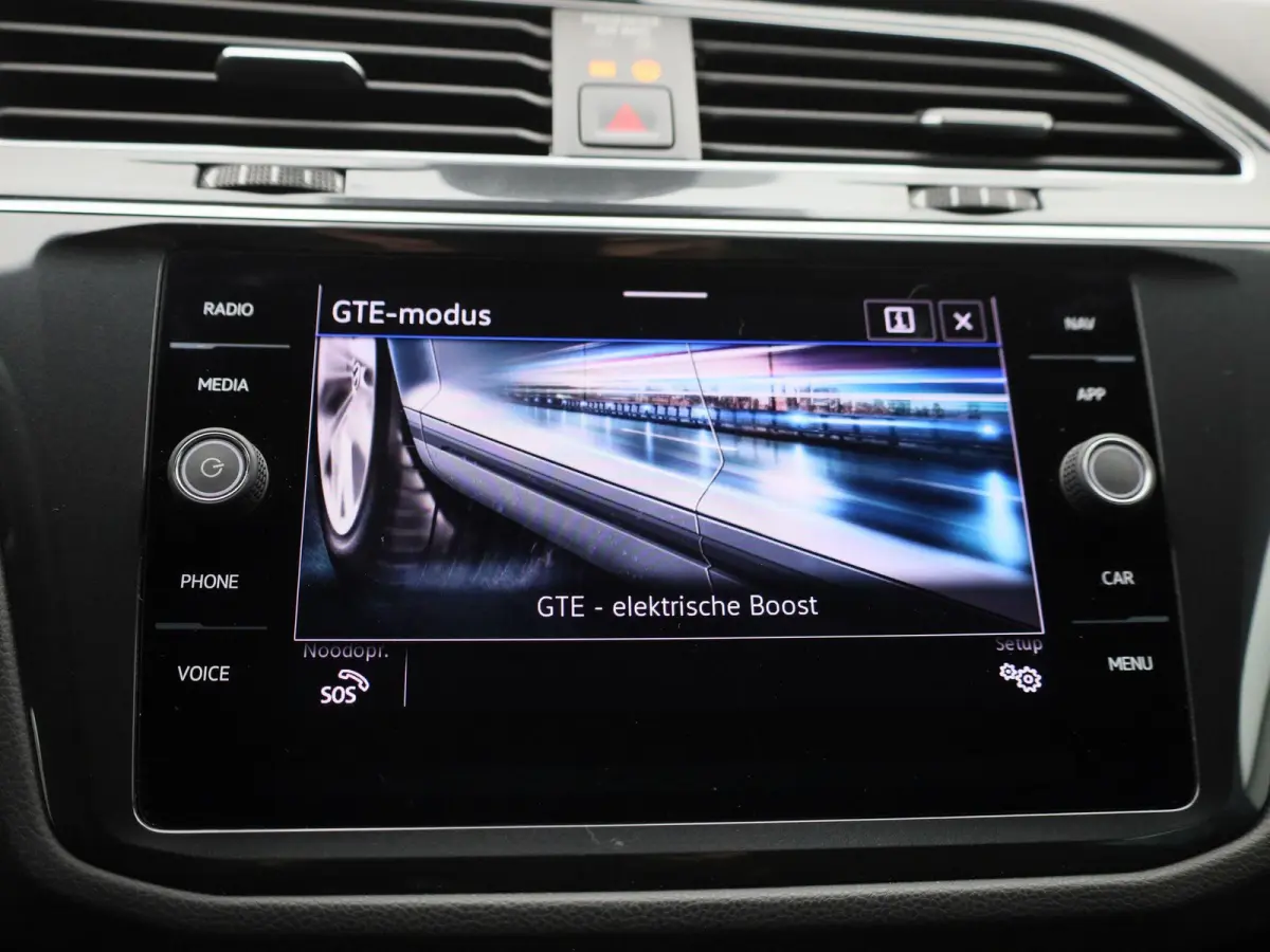 1.4 TSI eHybrid R-Line Business+