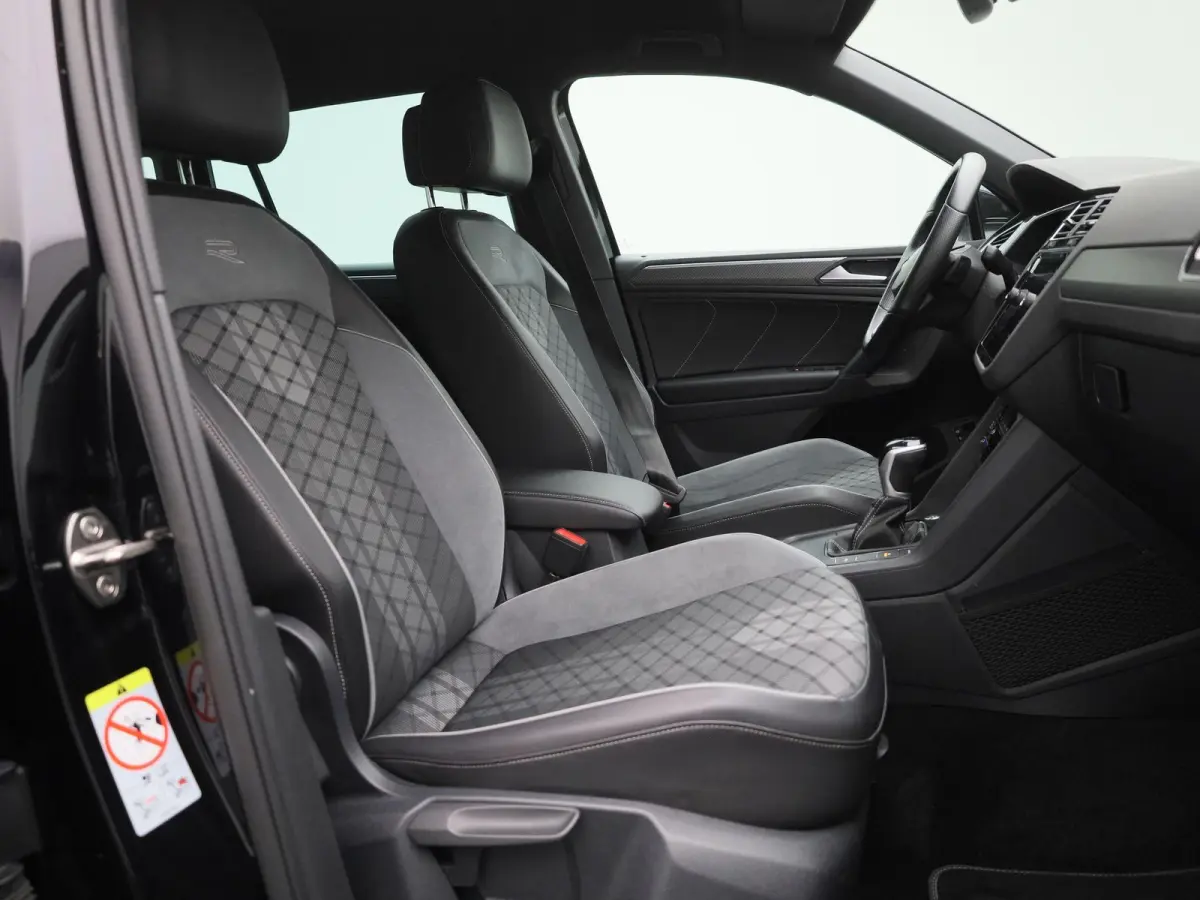 1.4 TSI eHybrid R-Line Business+