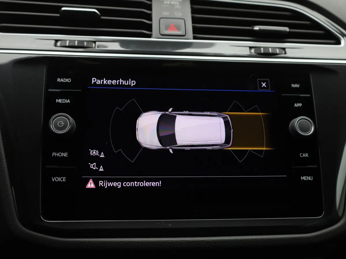 1.4 TSI eHybrid R-Line Business+