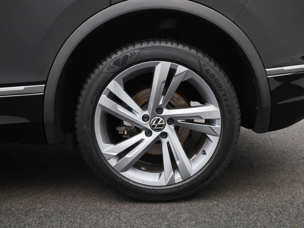 1.4 TSI eHybrid R-Line Business+