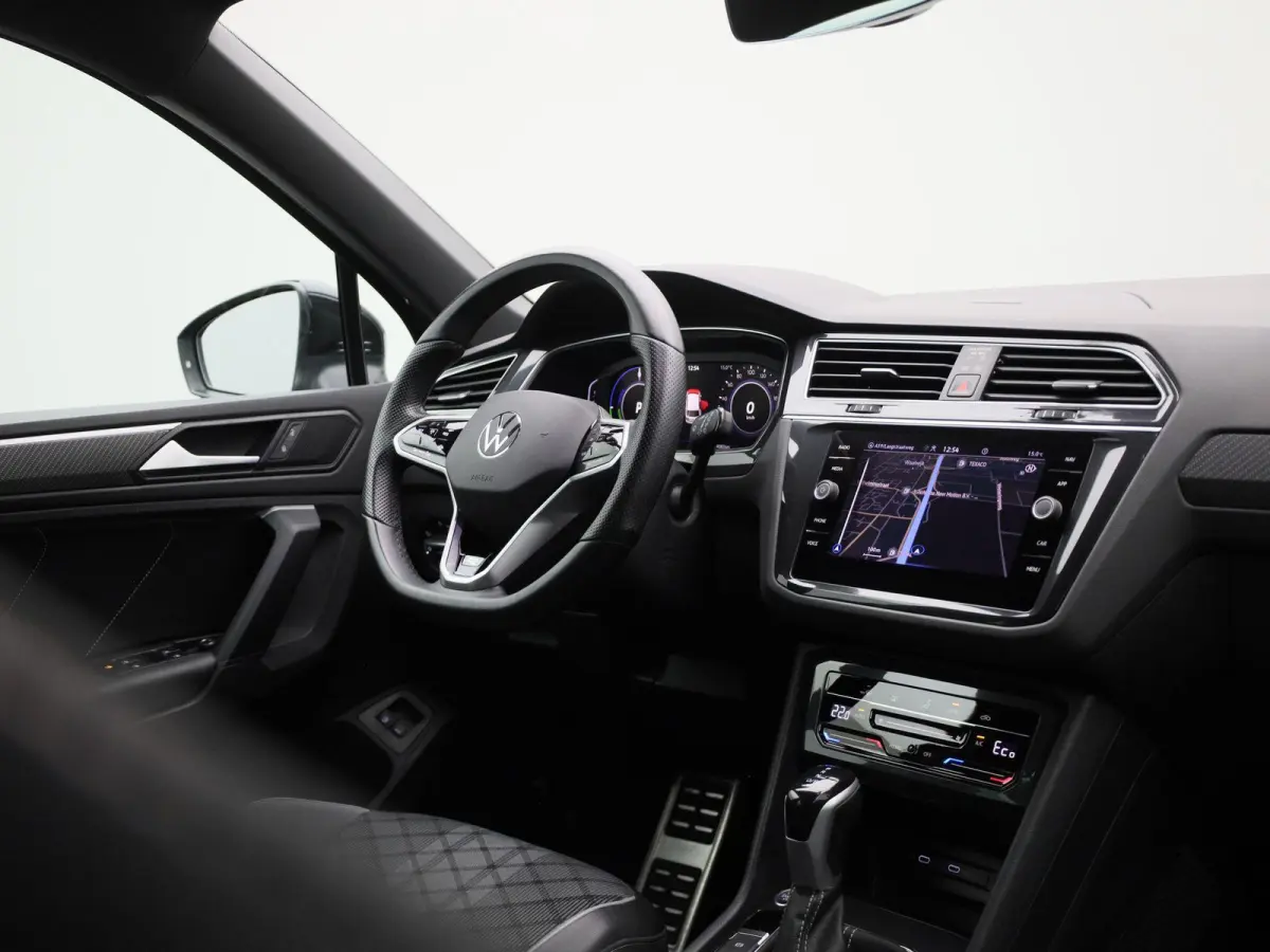 1.4 TSI eHybrid R-Line Business+